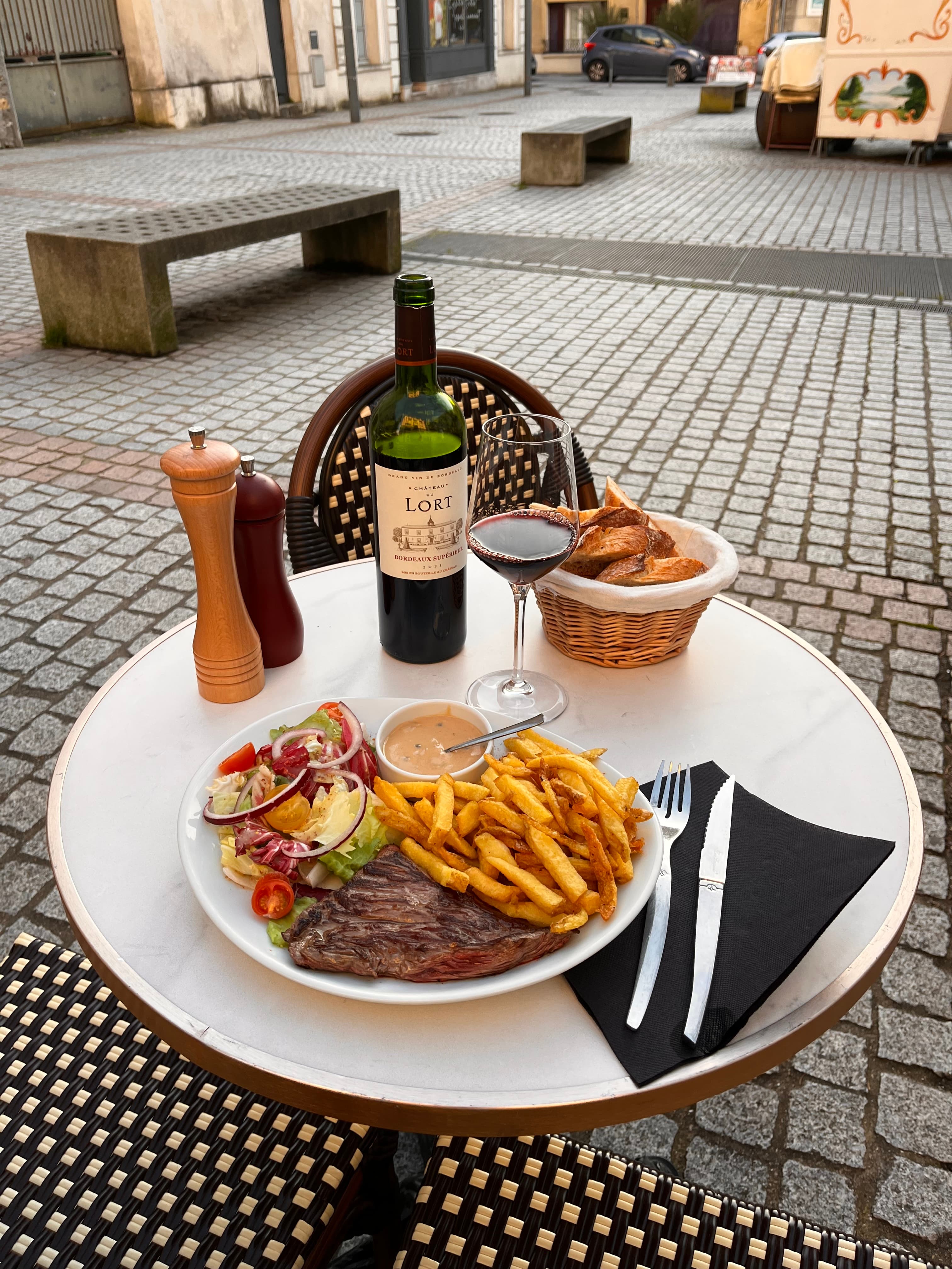 Terrasse du restaurant Le 5 à Sucy-en-Brie