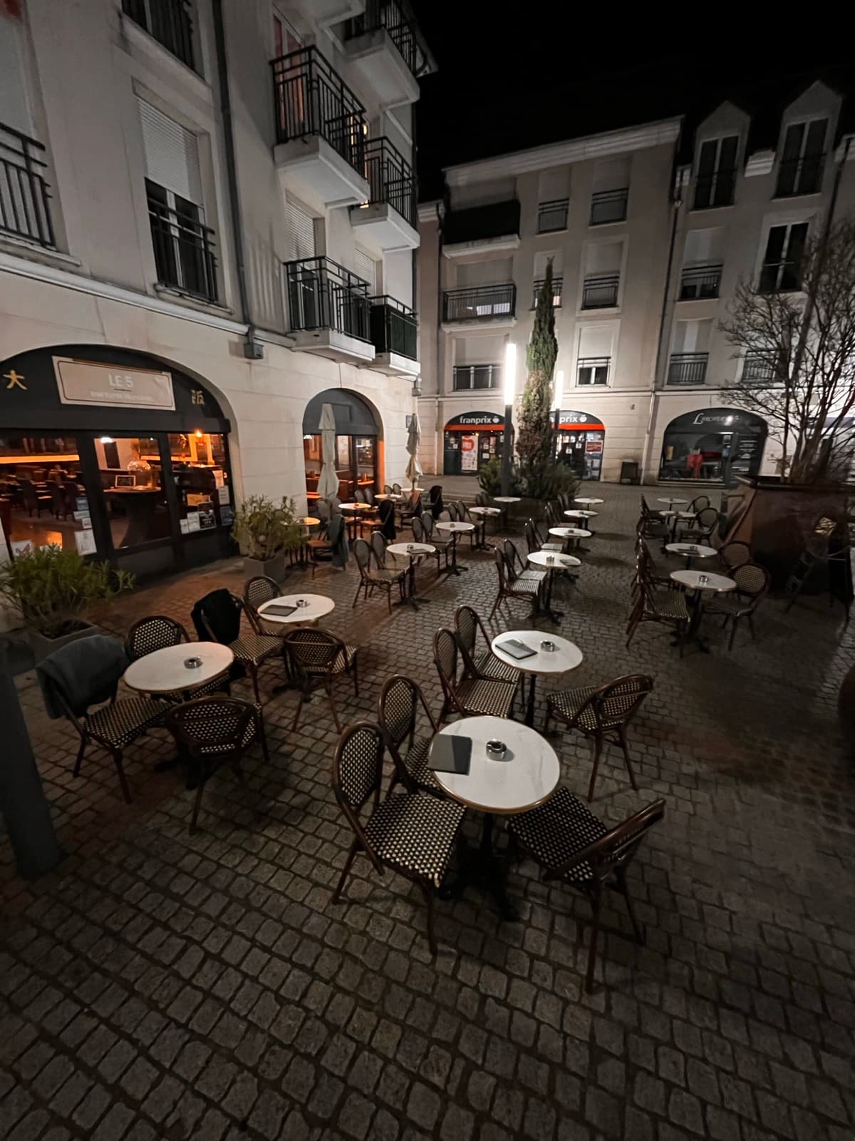 Terrasse du 5 de nuit